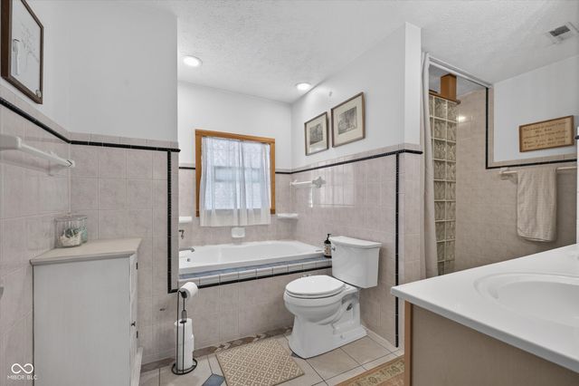 1204 N Riley Avenue, Indianapolis, IN 46201