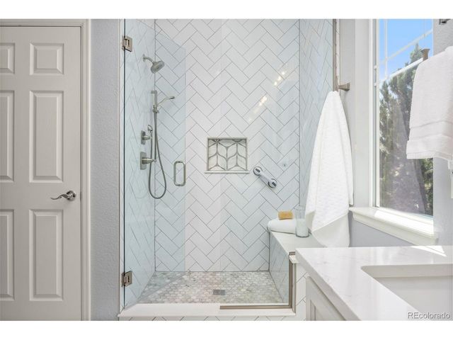 16387 Aliante Dr, Broomfield, CO 80023