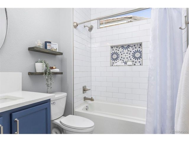 16387 Aliante Dr, Broomfield, CO 80023