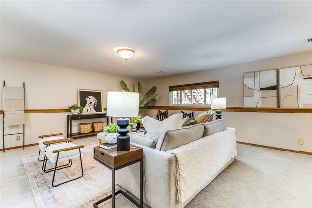 2308 N Brandon Cir, Wichita, KS 67226