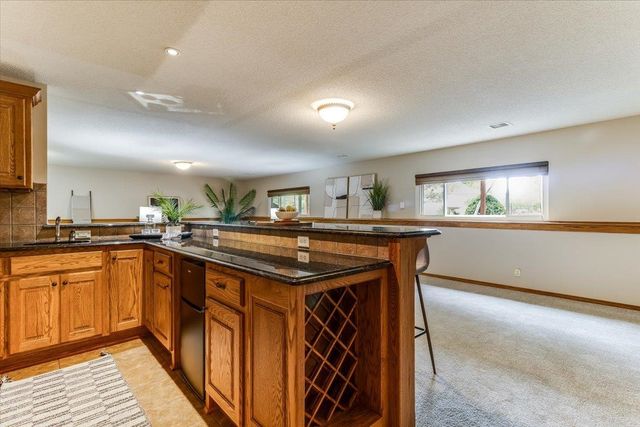 2308 N Brandon Cir, Wichita, KS 67226