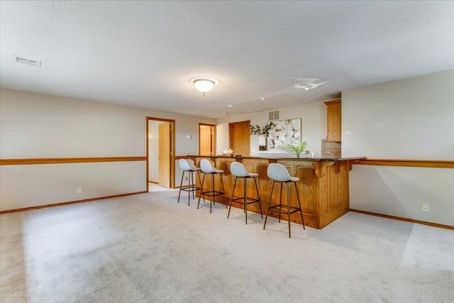 2308 N Brandon Cir, Wichita, KS 67226
