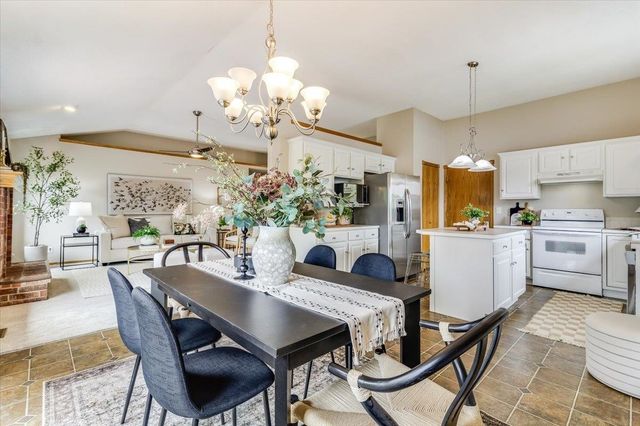 2308 N Brandon Cir, Wichita, KS 67226