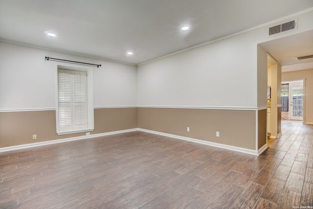 122 E Terra Alta Dr Apt 21, San Antonio, TX 78209