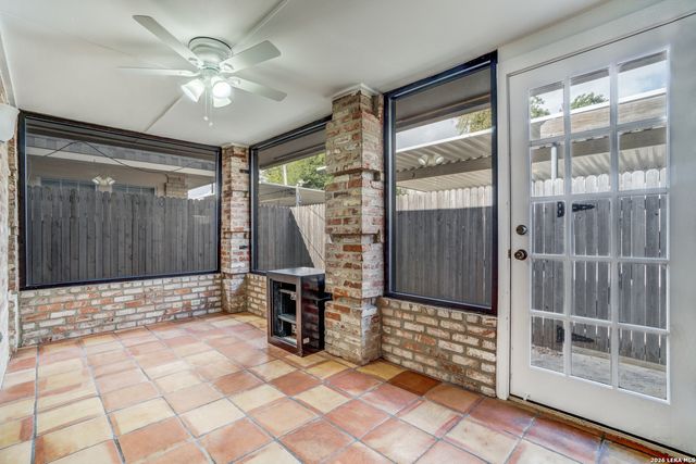 122 E Terra Alta Dr Apt 21, San Antonio, TX 78209