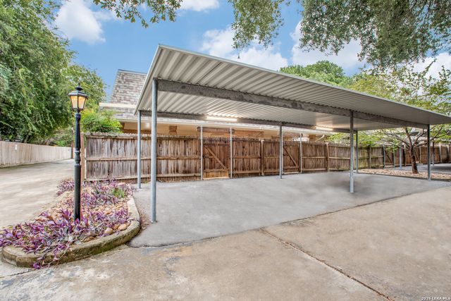 122 E Terra Alta Dr Apt 21, San Antonio, TX 78209