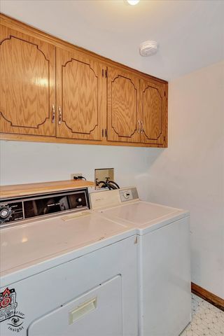 10538 Central Avenue 1-S, Chicago Ridge, IL 60415