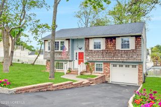 560 Smith Drive, Point Pleasant, NJ 08742