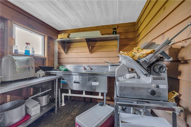 253 Pitts Road, Walhalla, SC 29691
