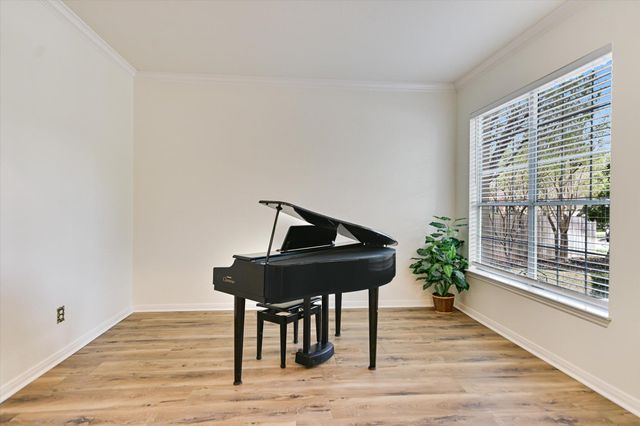 8925 Joachim LN, Austin, TX 78717