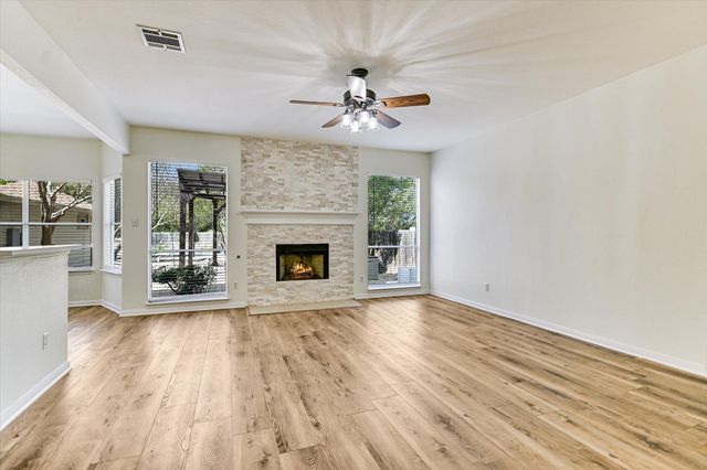 8925 Joachim LN, Austin, TX 78717