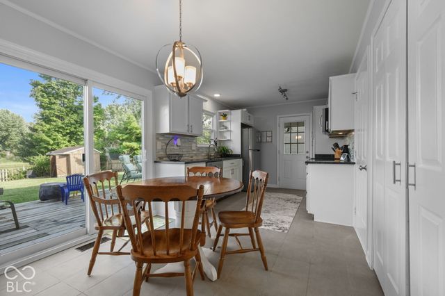 8465 Summertree Lane, Indianapolis, IN 46256