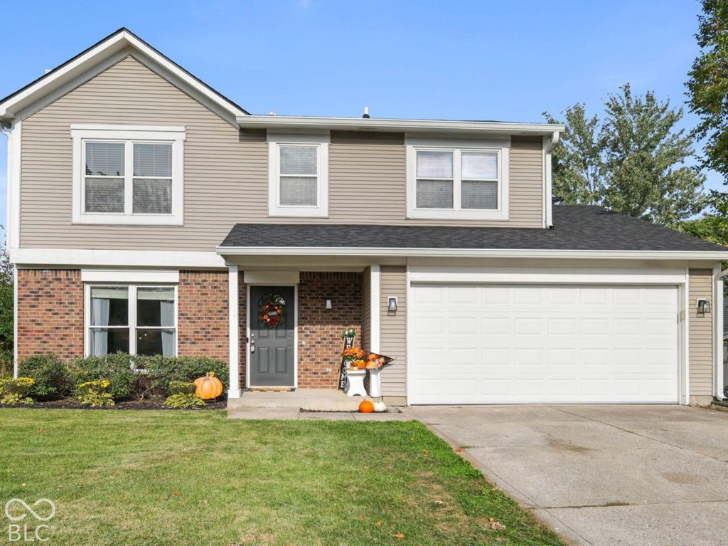 8465 Summertree Lane, Indianapolis, IN 46256