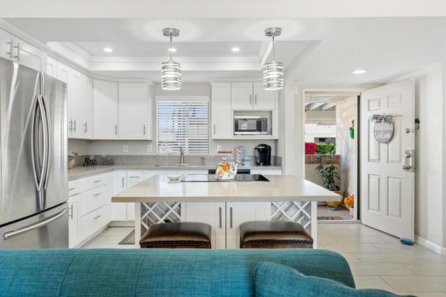 40467 Bay Hill Way, Palm Desert, CA 92211