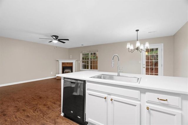 137 Avalon Drive, Calhoun, GA 30701