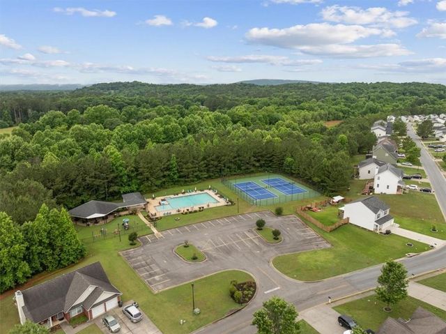 137 Avalon Drive, Calhoun, GA 30701