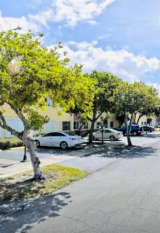 5840 NE 22nd Way 728, Fort Lauderdale, FL 33308