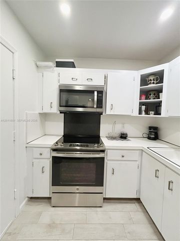 5840 NE 22nd Way 728, Fort Lauderdale, FL 33308