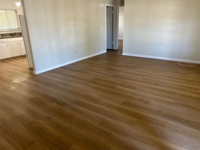 301 OAK TRACK LOOP, Ocala, FL 34472