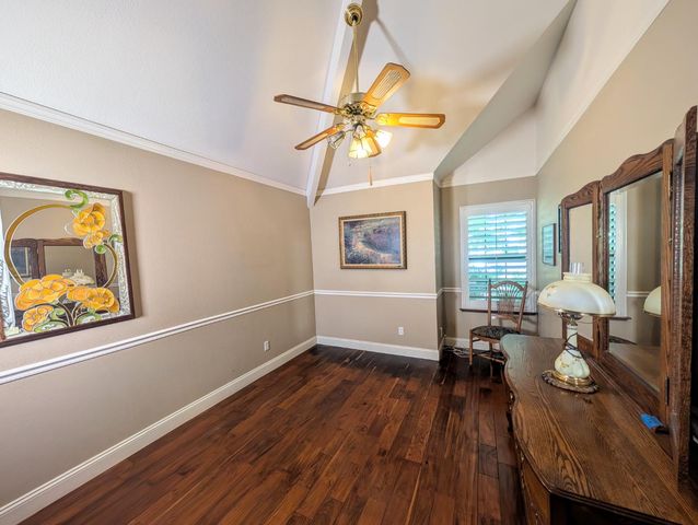 8448 N Bond Street, Fresno, CA 93720