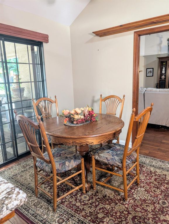 Image 19 of property listing at 8448 N Bond Street, Fresno, CA 93720