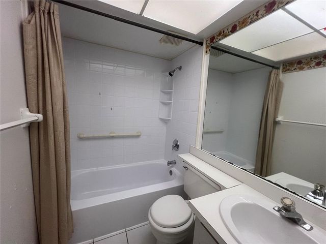 8250 LOMBRA AVENUE, North Port, FL 34287