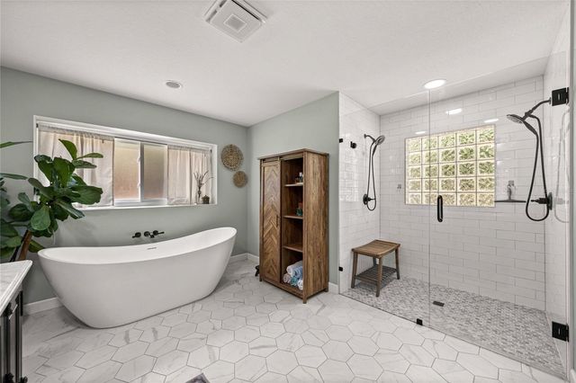 2301 E MARY LUE STREET, Inverness, FL 34453