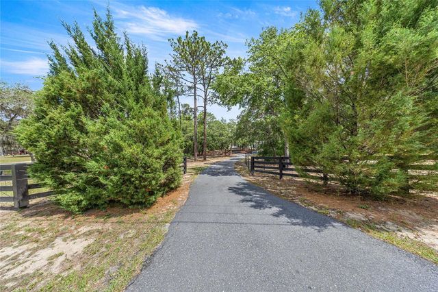 2301 E MARY LUE STREET, Inverness, FL 34453