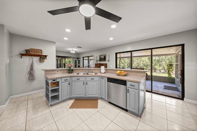 2301 E MARY LUE STREET, Inverness, FL 34453