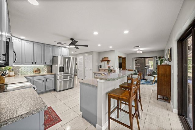 2301 E MARY LUE STREET, Inverness, FL 34453
