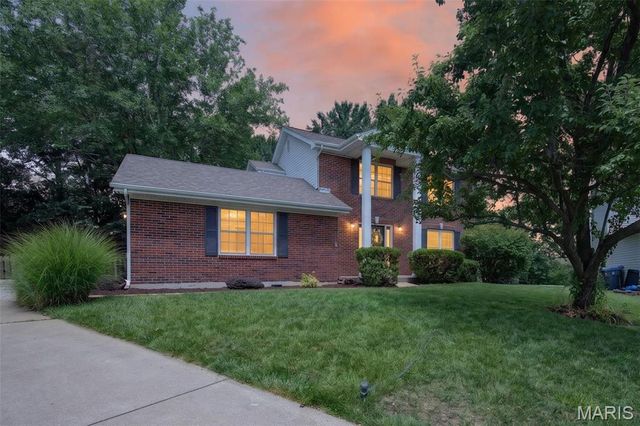 17 Congressional Way Court, O'fallon, MO 63368