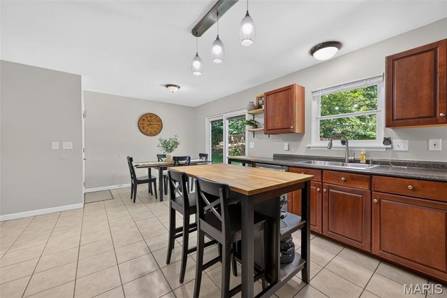 17 Congressional Way Court, O'fallon, MO 63368