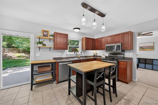17 Congressional Way Court, O'fallon, MO 63368