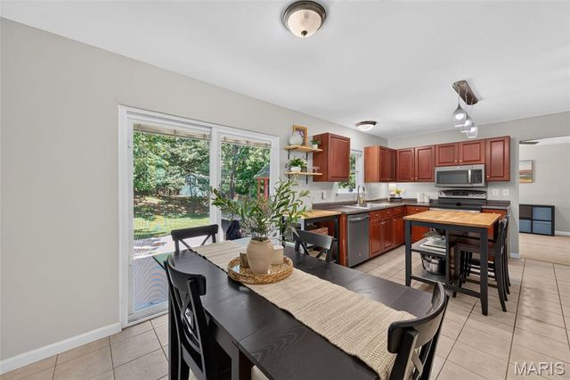 17 Congressional Way Court, O'fallon, MO 63368