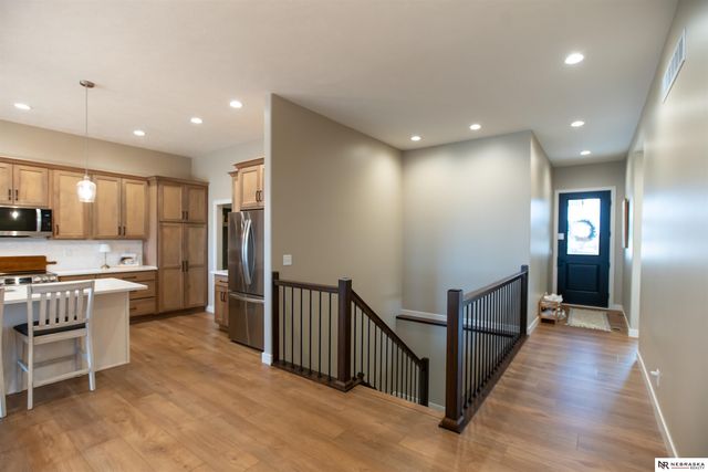 10614 Majestic Lane, Lincoln, NE 68527