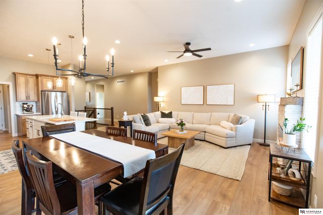 10614 Majestic Lane, Lincoln, NE 68527