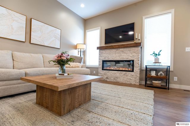 10614 Majestic Lane, Lincoln, NE 68527