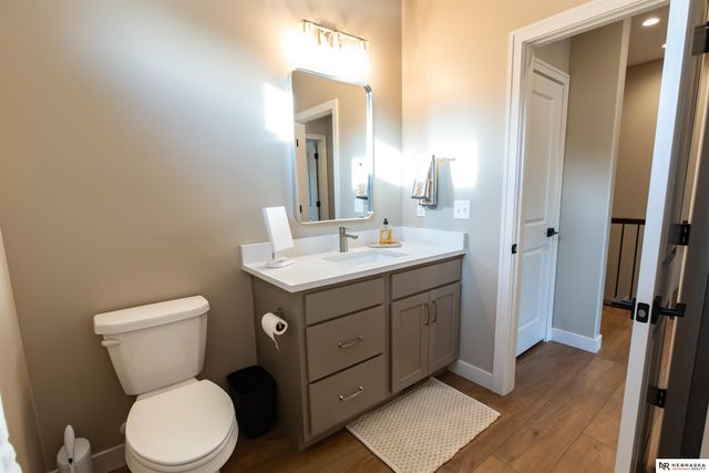 10614 Majestic Lane, Lincoln, NE 68527