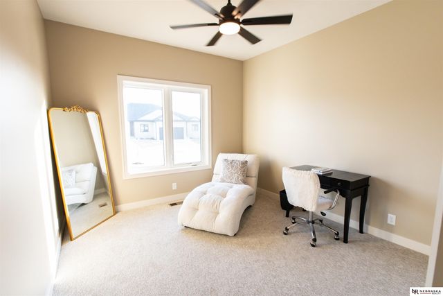 10614 Majestic Lane, Lincoln, NE 68527