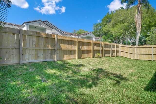 23392 E Country Club Dr Drive E, Watergate, Boca Raton, FL 33428