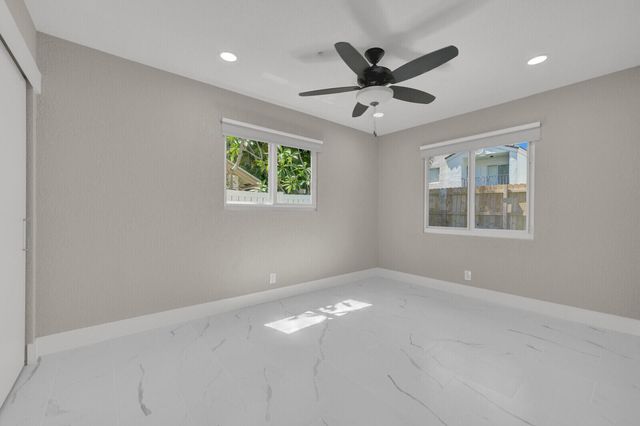 23392 E Country Club Dr Drive E, Watergate, Boca Raton, FL 33428