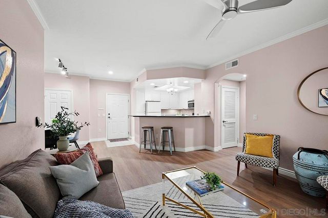 4165 Executive Dr F107, La Jolla, CA 92037