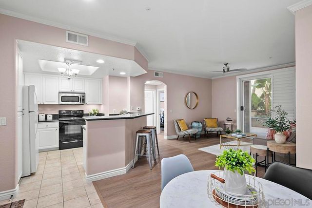 4165 Executive Dr F107, La Jolla, CA 92037