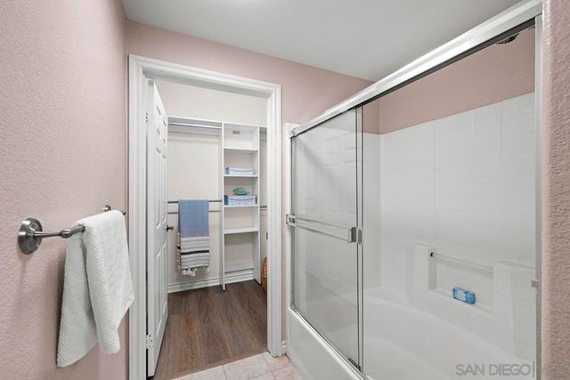 4165 Executive Dr F107, La Jolla, CA 92037