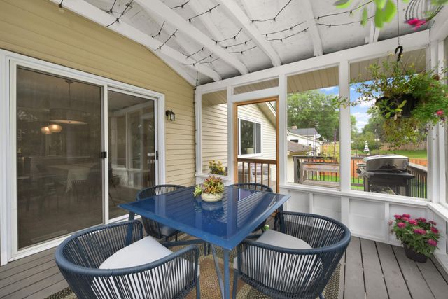 8920 Darnel Road, Eden Prairie, MN 55347