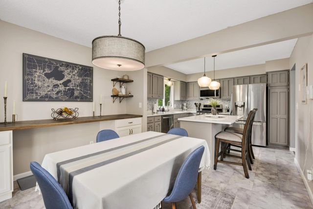 8920 Darnel Road, Eden Prairie, MN 55347