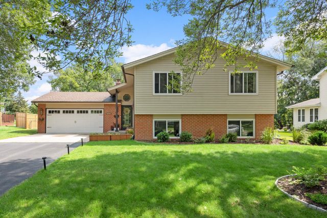 8920 Darnel Road, Eden Prairie, MN 55347