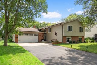 8920 Darnel Road, Eden Prairie, MN 55347