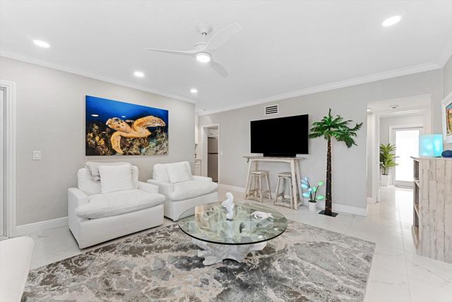 990 Casuarina Road 4, Delray Beach, FL 33483