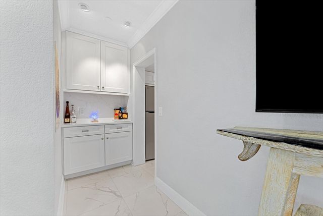 990 Casuarina Road 4, Delray Beach, FL 33483